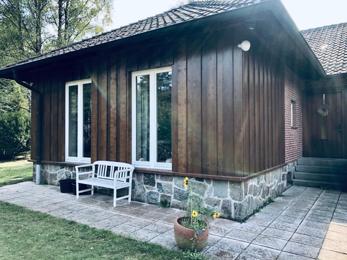 Landhaus Mitten In Der Lueneburger Heide ウンデロー エクステリア 写真